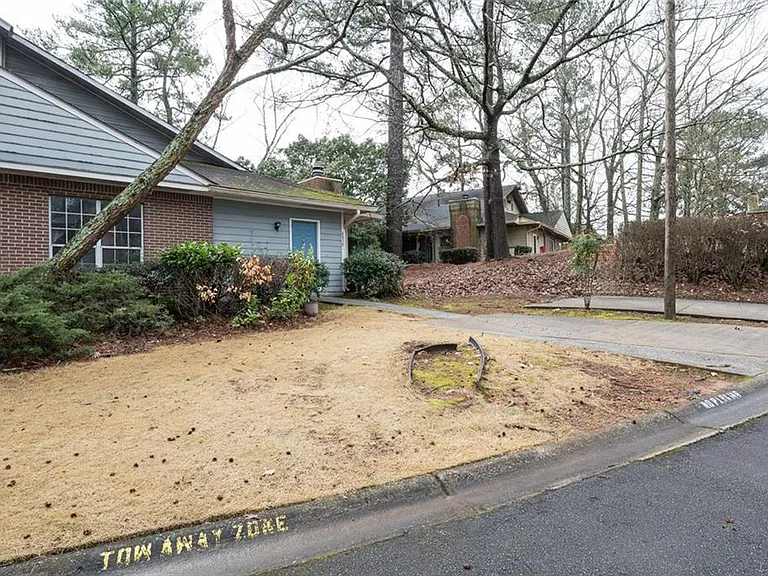 4838 Westridge Dr — Photo 2