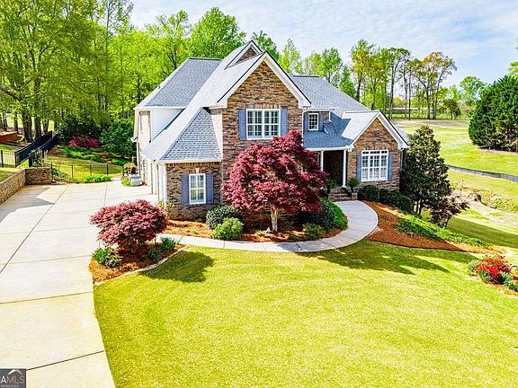 4th image of 805 Birkdale Blvd