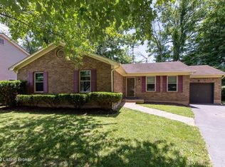 11518 Carriage Rest Ct, Middletown, KY 40243