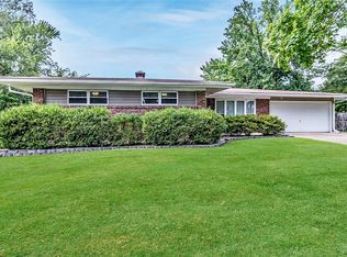 8715 Sturdy Dr, Saint Louis, MO 63126