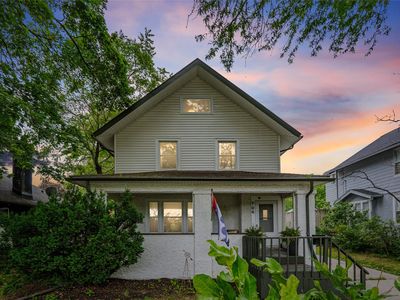 704 35th St, Des Moines, IA, 50312