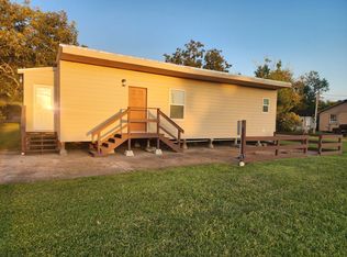 201 County Road 921, Angleton, TX 77515