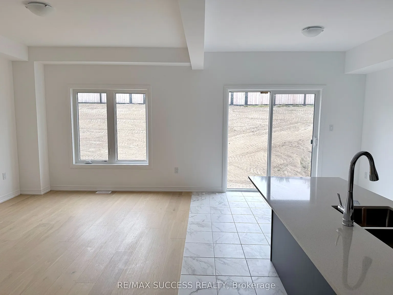 4 bed, $3,200 — Photo 3