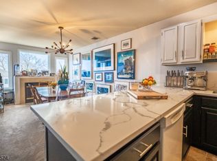 16 Di Donna Ct, Clifton, NJ 07013