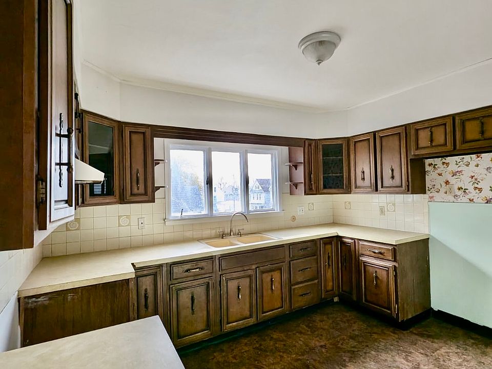 1st image of 27 Hoerner Ave #2