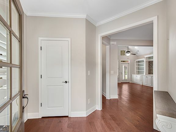 5th image of 2842 Middlecreek Way #16-02