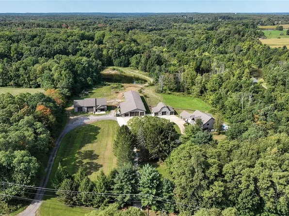 941 Furnace Rd, Conneaut, OH 44030