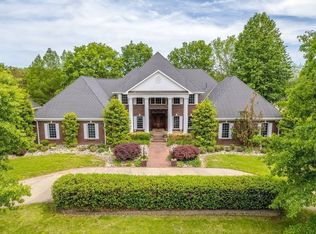 2081 Mossy Oak Cir, Clarksville, TN 37043