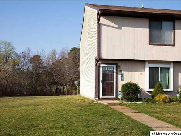 125 Creek Rd, Brick, NJ 08724