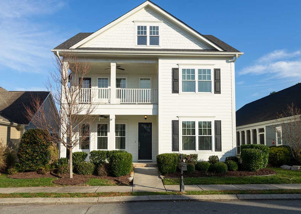 1st image of 2150 Holden Farm Pl