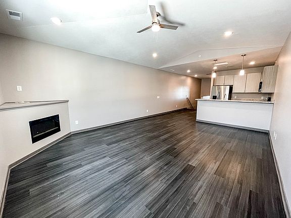 2nd image of 9575 Blacksmith Ct #10
