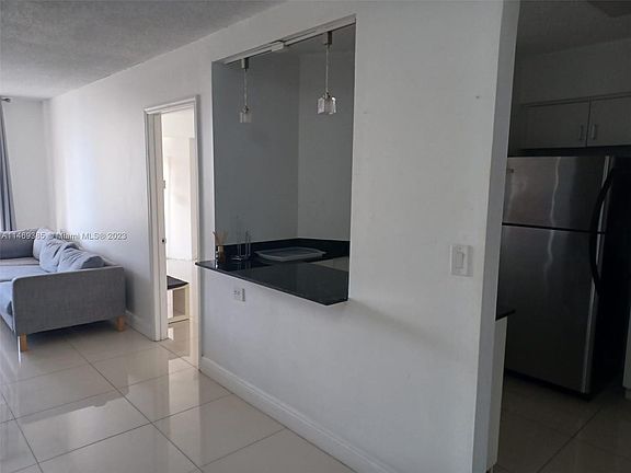 3rd image of 3300 NE 191st St APT 1115