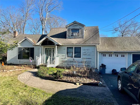 1201 Waverly Avenue, Holtsville, NY 11742