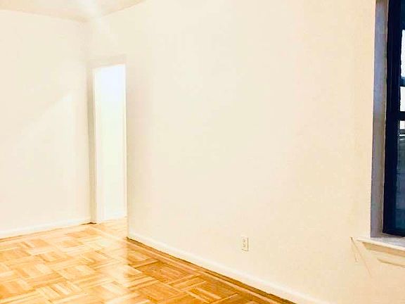 3rd image of 2280 Grand Ave #F5