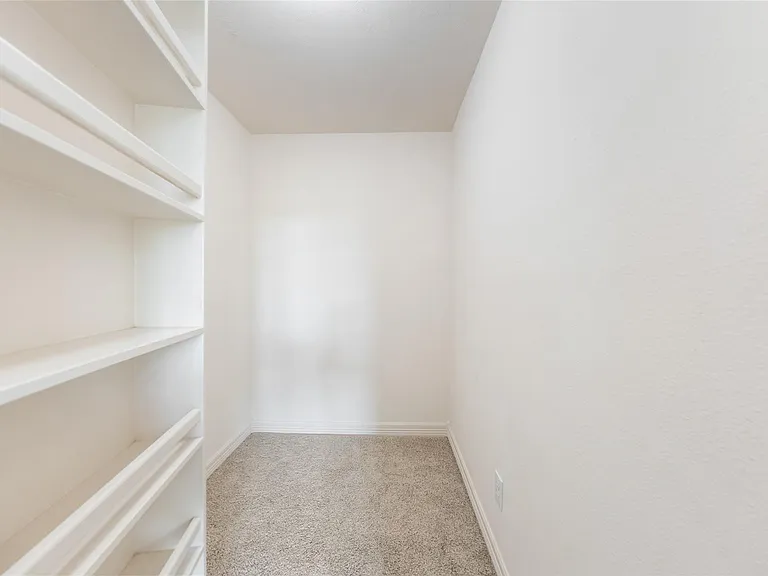 5450 Faircreek Ln — Photo 26