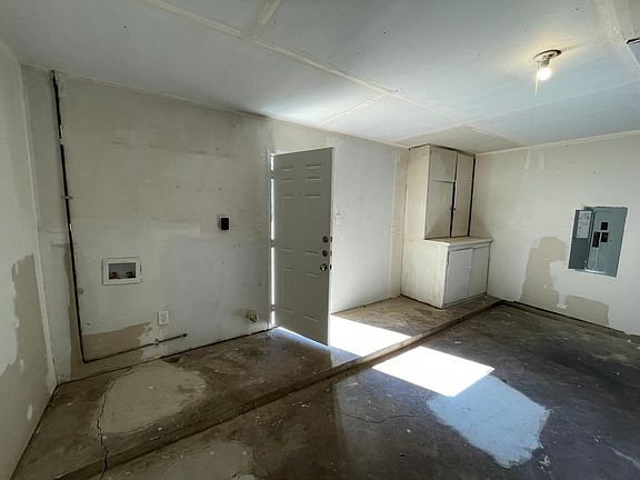 4th image of 4728 Shady Hill Dr