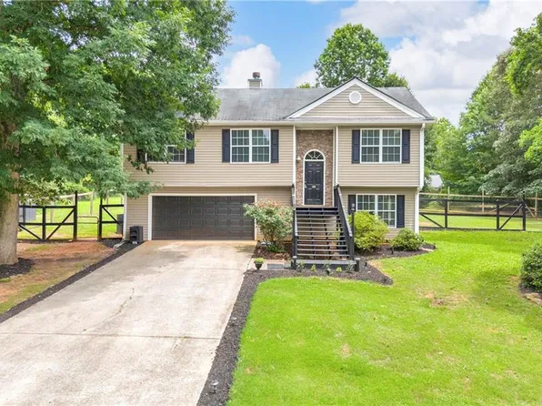 259 Beacon Dr, Maysville, GA 30558
