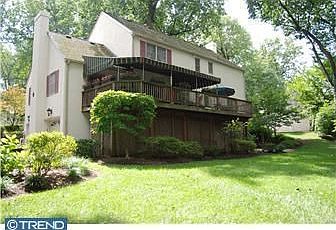 2nd image of 117 Woods Ln