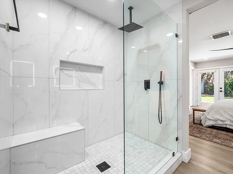 8202 Argentina St — Photo 24