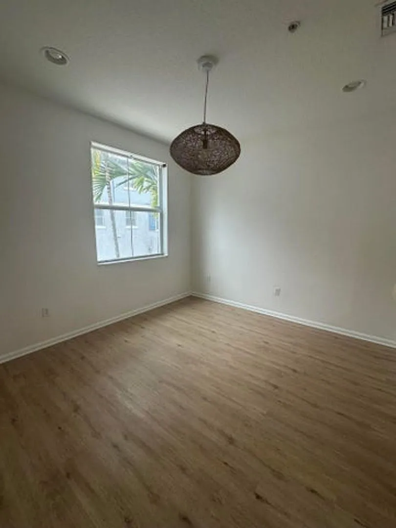 1530 Via de Pepi 72, Boynton Beach, Fl 33426 - 8240 — Photo 2