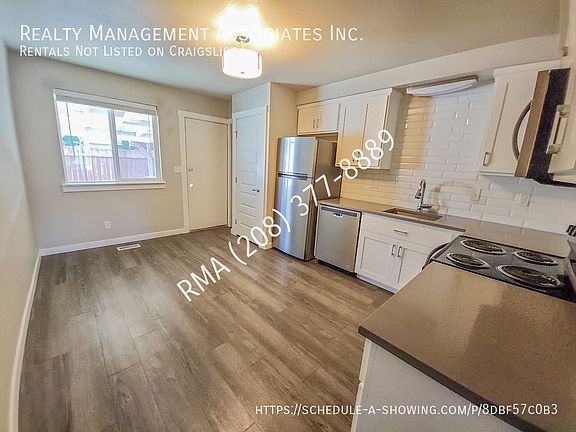 4th image of 4106 N Tredwell Pl
