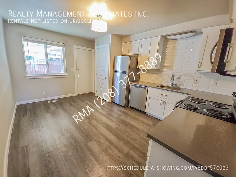 4106 N Tredwell Pl — Photo 4