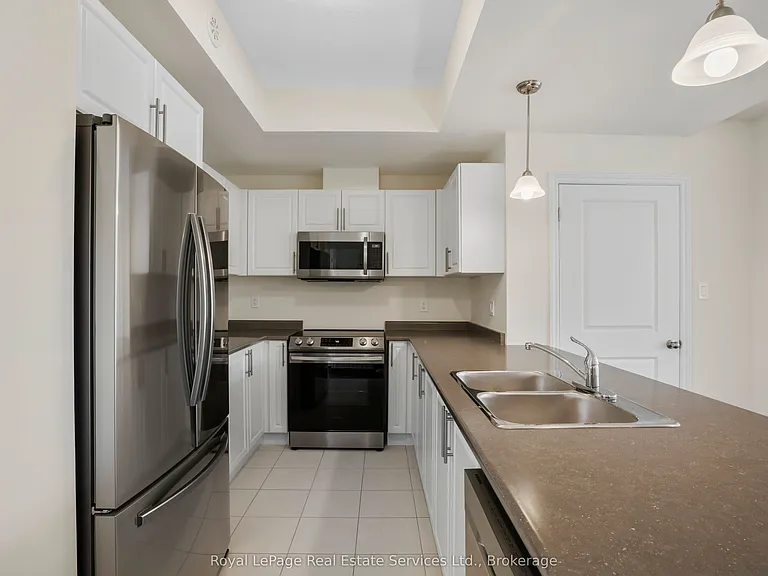 383 Dundas St E #68 — Photo 10