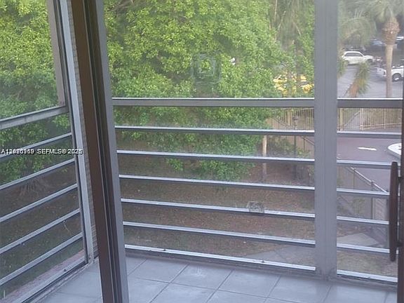 3rd image of 4384 NW 9th Ave APT 18-3B
