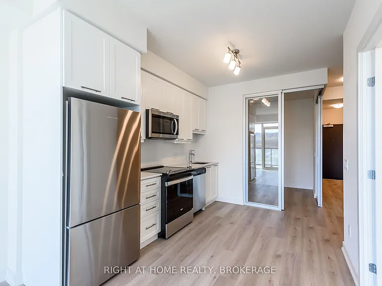 385 Winston Rd #712 — Photo 6