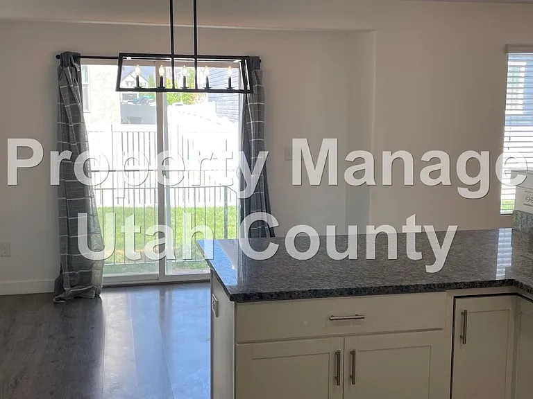 487 S Fox Chase Ln — Photo 9