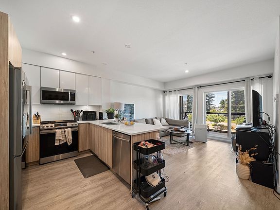 3rd image of 2649 James St #410