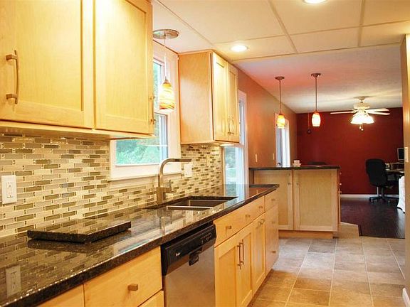 3rd image of 23297 Delany Ln