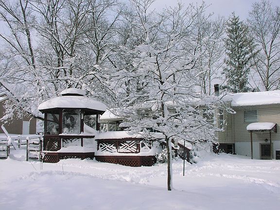 Gazebo Winter