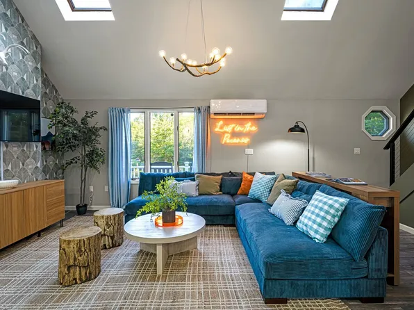 789 Clearview Dr #Id1282848p, Long Pond, PA 18334