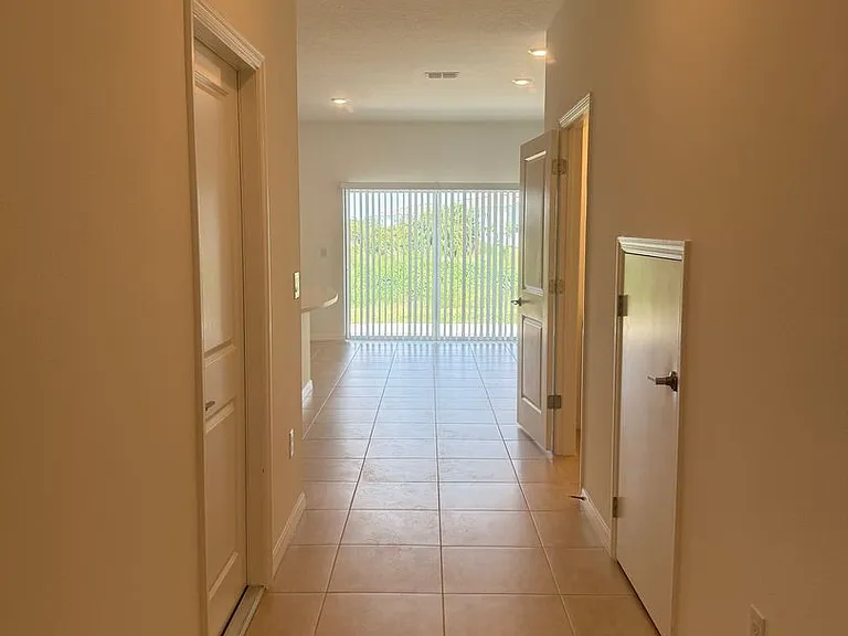 11820 Glenside Ter — Photo 11
