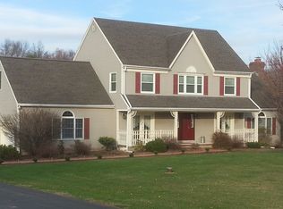 21 Stonebridge Rd, Hampton, NJ 08827