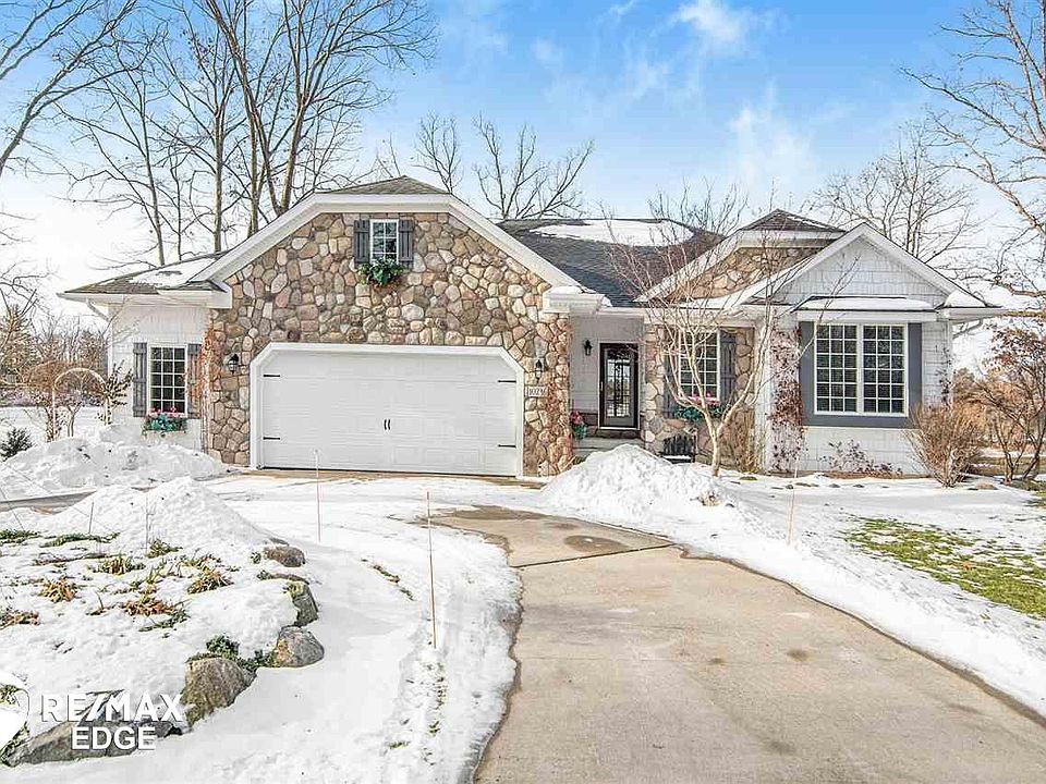 1st image of 10236 Park Dr