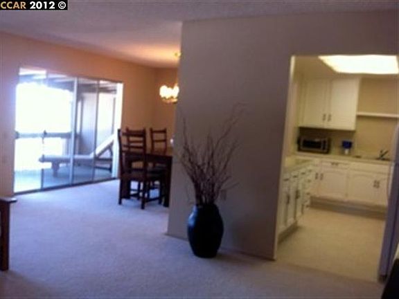 5th image of 2601 Pine Knoll Dr Unit 7