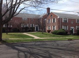 23 Standish Rd APT 3, Stamford, CT 06902