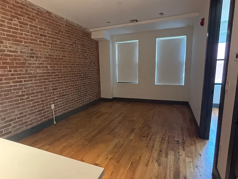 568-572 Communipaw Ave #303.1 — Photo 4