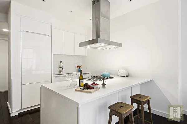 Rented by Halstead Real Estate | media 10