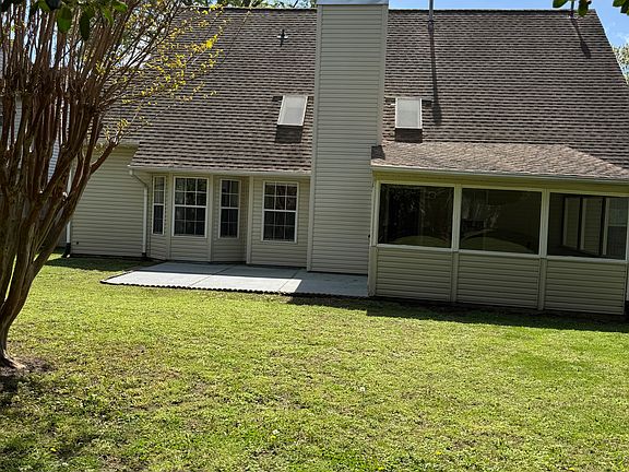 2nd image of 953 Heathland Dr