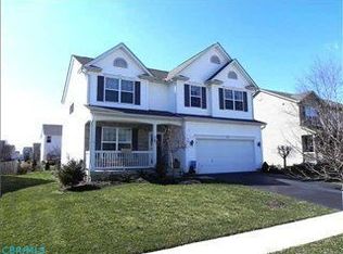 449 Crestmoore Dr, Groveport, OH 43125