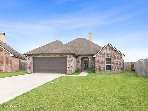 3rd image of 102 Forest Creek Dr