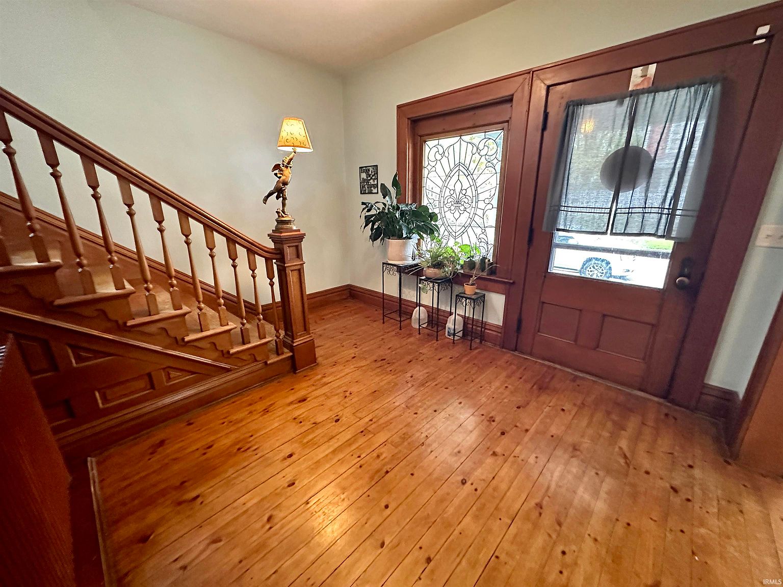 206 W 3rd St, Ligonier, IN 46767 MLS 202338773 Zillow