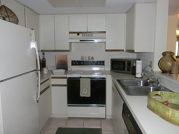 5th image of 878 Meadowland Dr APT D