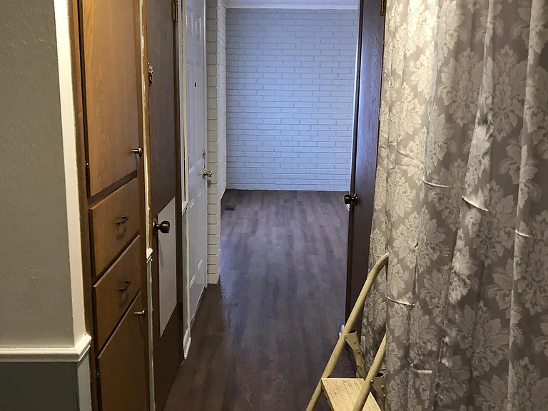 608 S Willis St — Photo 10