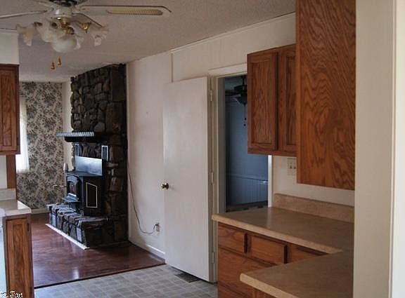 3rd image of 88 Crozier Ln