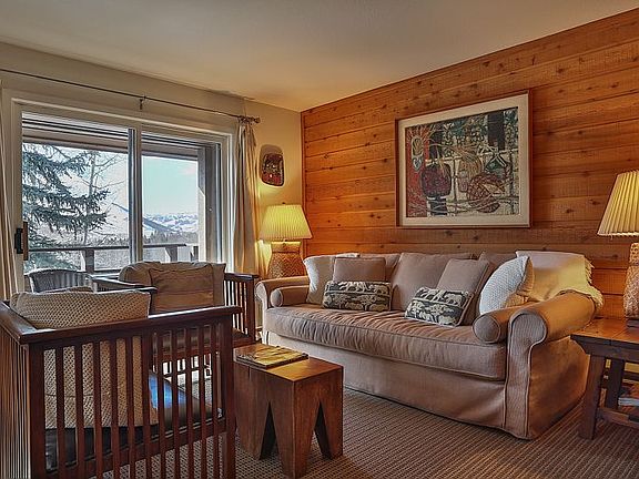 4th image of 4005 Bluff Condo Dr