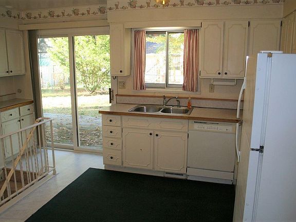 4th image of 1707 Indian Woods Dr